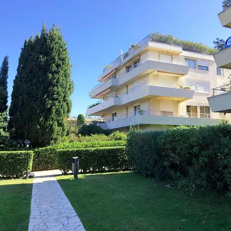 Apartament Un Nid A Tropez *