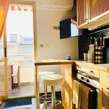 Un Nid A Tropez Apartament *