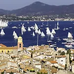 Un Nid à Tropez *