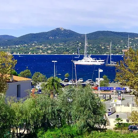 Un Nid A Tropez *