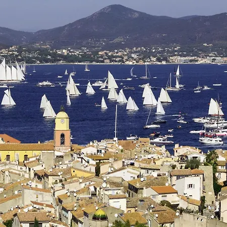 Un Nid à Tropez *